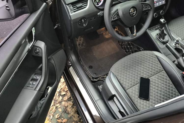 Used Skoda Octavia 2018 Station Wagon TSI230 DSG Luxury Edition Driver Seat