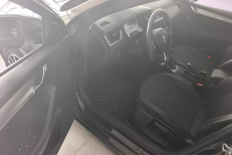 Used Skoda Octavia 2018 TSI230 DSG Luxury Edition Driver Seat