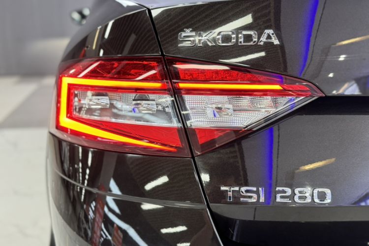 Used Skoda Octavia 2018 TSI280 DSG Luxury Edition Exterior 1