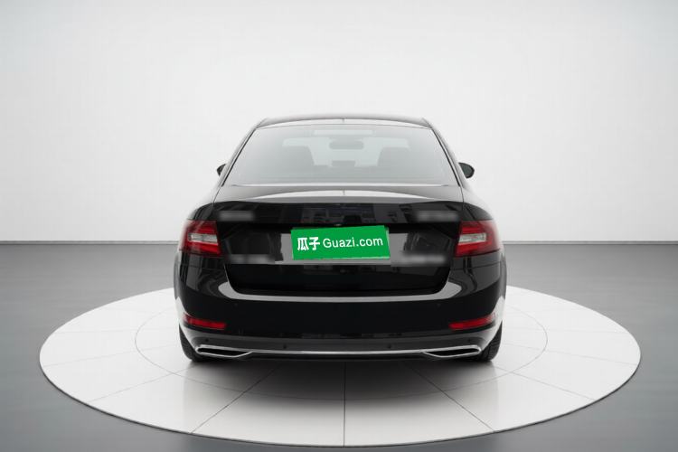 Used Skoda Octavia 2018 TSI230 DSG Luxury Enjoyment Edition Exterior 4