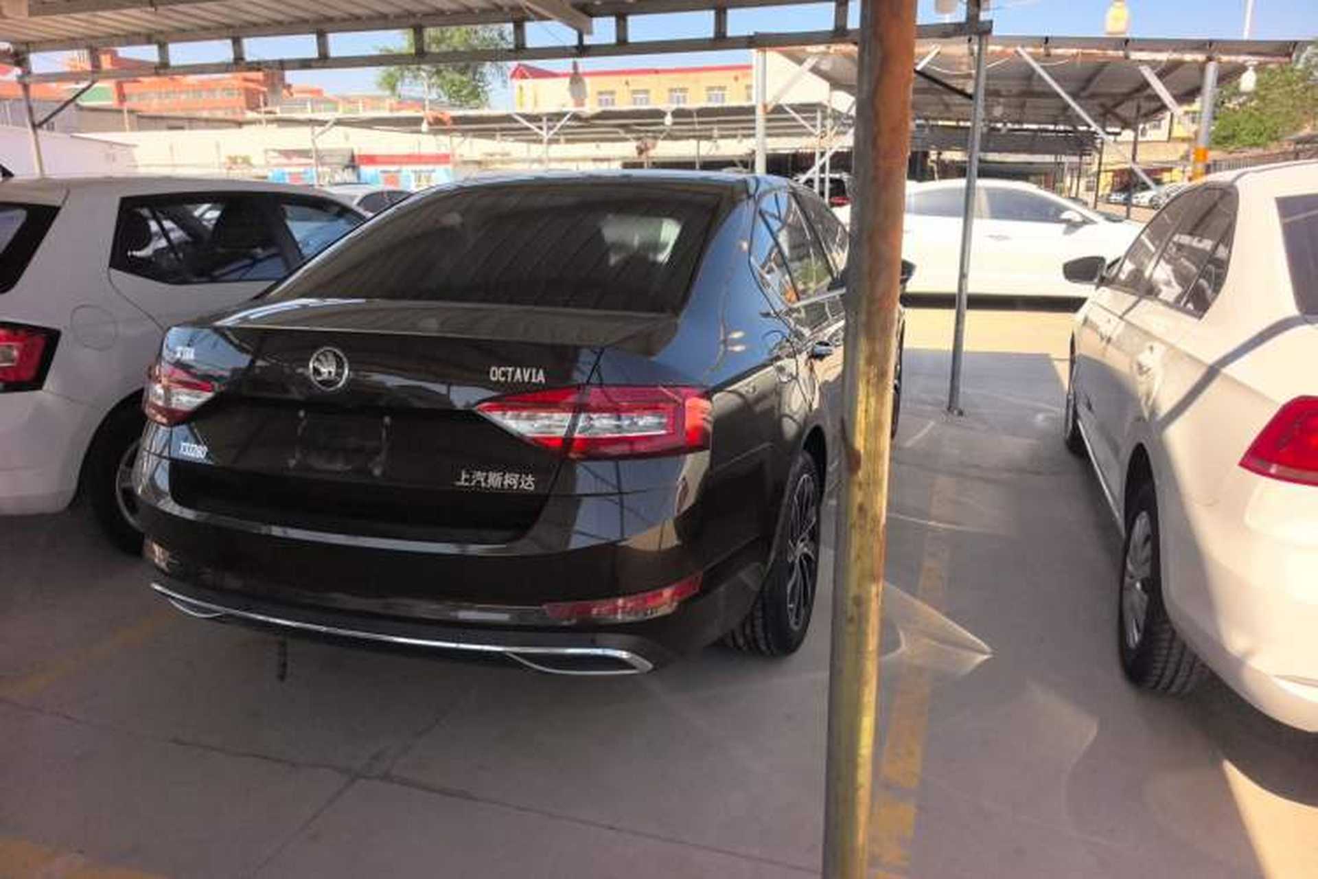 Used Skoda Octavia 2018 TSI280 DSG Luxury Edition Exterior 4
