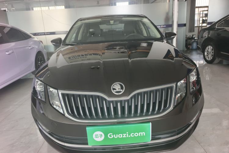 Used Skoda Octavia 2018 TSI230 DSG Luxury Edition Front