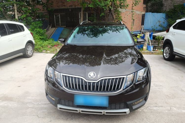 Used Skoda Octavia 2018 Station Wagon TSI230 DSG Luxury Edition Front