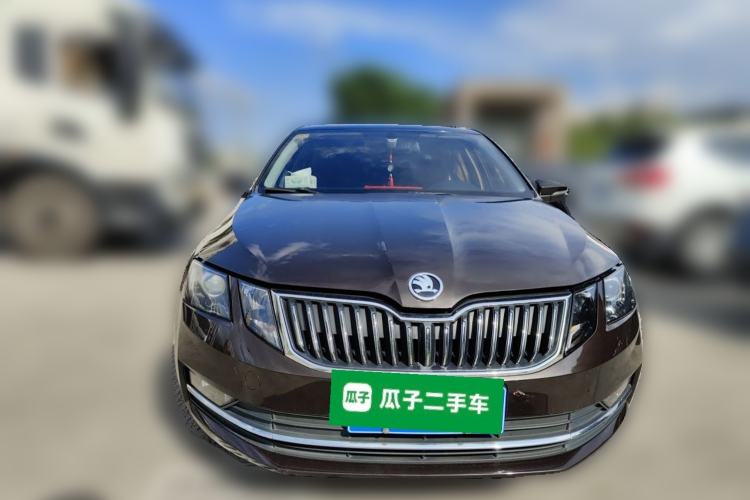 Used Skoda Octavia 2018 1.6L Automatic Luxury Edition Front
