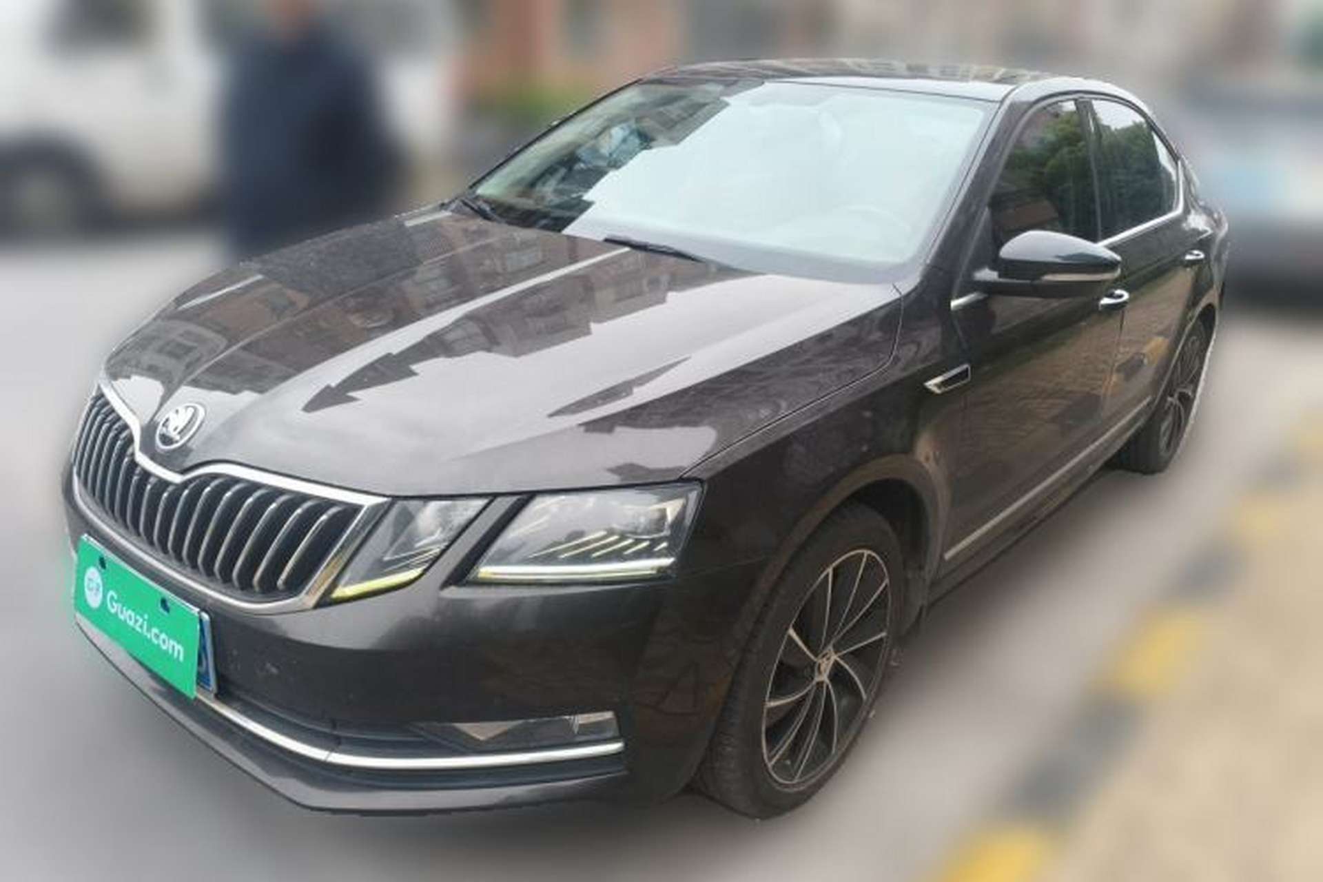 Used Skoda Octavia 2018 TSI280 DSG Luxury Edition Front Left 45 Deg