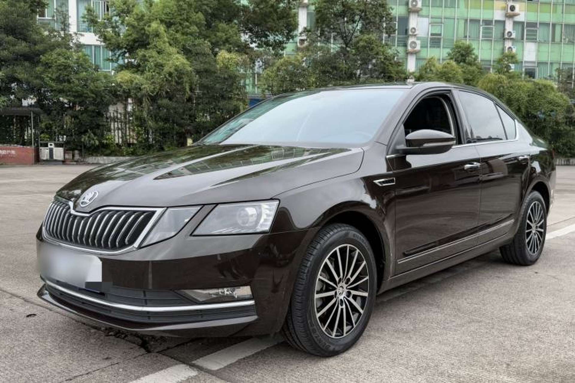 Used Skoda Octavia 2018 TSI230 DSG Luxury Edition Front Left 45 Deg