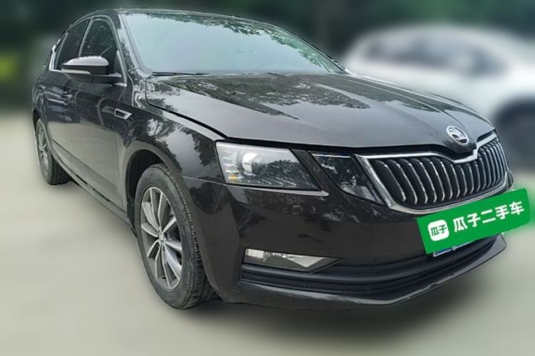 Used Skoda Octavia 2018 TSI230 DSG Comfort Edition Front Right 45 Deg