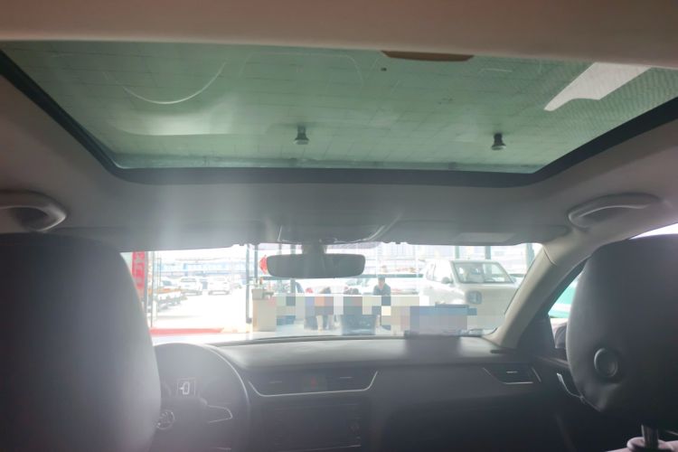 Used Skoda Octavia 2018 TSI230 DSG Luxury Edition Headliner