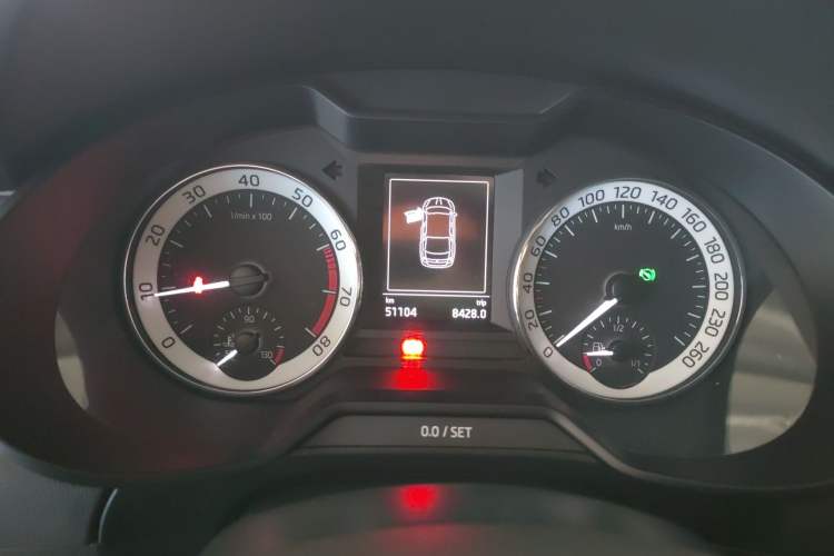 Used Skoda Octavia 2018 1.6L Automatic Luxury Edition Instrument Cluster