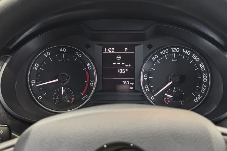 Used Skoda Octavia 2018 Station Wagon TSI230 DSG Comfort Edition Interior 13