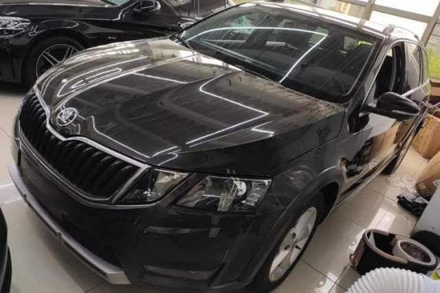 Skoda Octavia 2018 Station Wagon TSI230 DSG Comfort Edition с пробегом