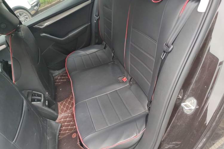 Used Skoda Octavia 2018 TSI230 DSG Comfort Edition Left Rear Seat