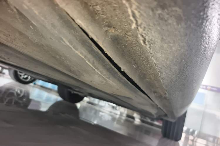 Used Skoda Octavia 2018 TSI230 DSG Luxury Edition Left Side Sill