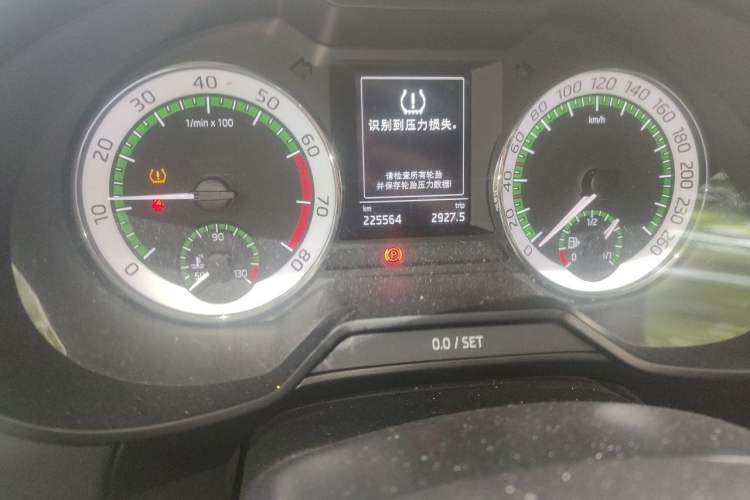 Used Skoda Octavia 2018 TSI280 DSG Luxury Edition Odometer Close Up