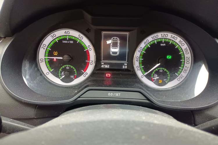 Used Skoda Octavia 2018 TSI230 DSG Luxury Edition Odometer Close Up