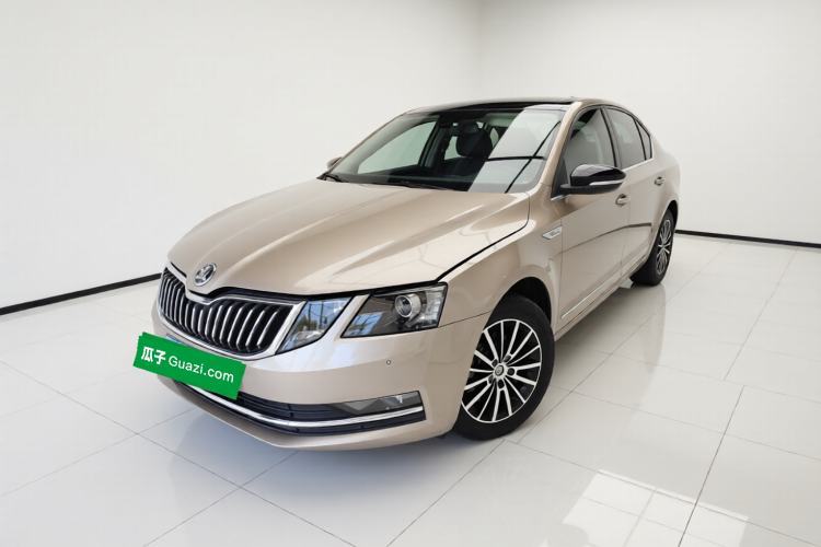 Skoda Octavia 2018 TSI230 DSG Luxury Edition d’occasion Guazi used car, China used car export, Used car for sale, Used cars, Cheapest cars for sale