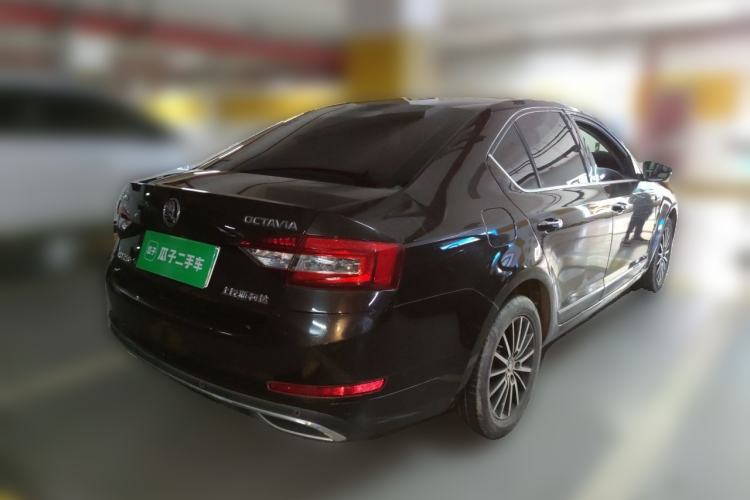 Used Skoda Octavia 2018 TSI230 DSG Luxury Edition Rear Right 45 Deg