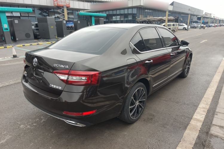 Used Skoda Octavia 2018 TSI280 DSG Luxury Edition Rear Right 45 Deg