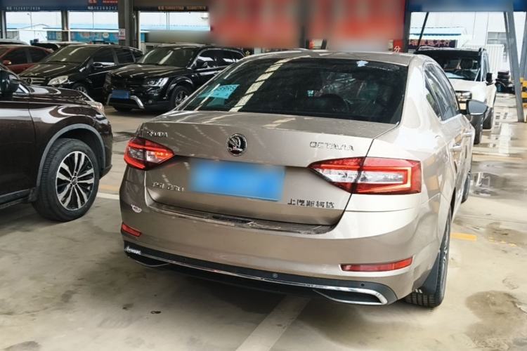 Used Skoda Octavia 2018 TSI230 DSG Luxury Edition Rear Right 45 Deg