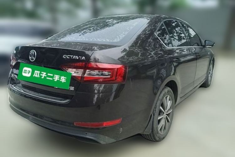 Used Skoda Octavia 2018 TSI230 DSG Comfort Edition Rear Right 45 Deg