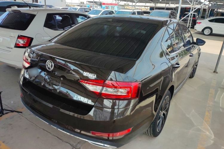 Used Skoda Octavia 2018 TSI280 DSG Luxury Edition Rear Right 45 Deg