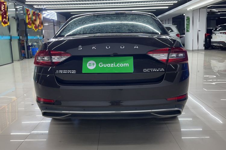 Used Skoda Octavia 2018 1.6L Automatic Luxury Edition Rear
