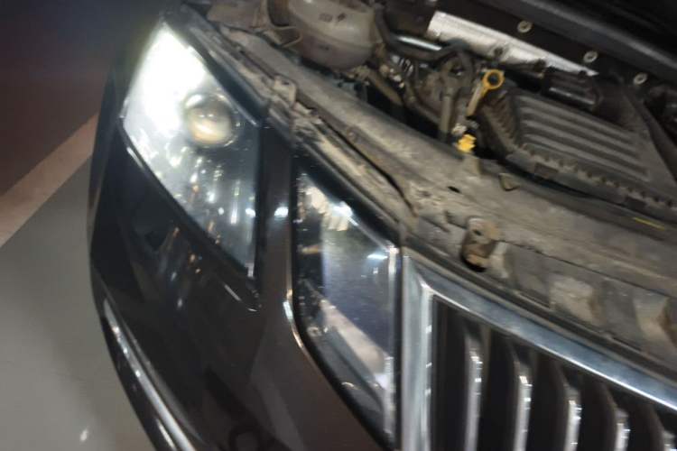 Used Skoda Octavia 2018 TSI230 DSG Luxury Edition Right Front Headlight