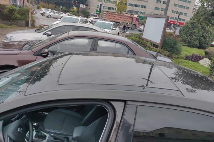 Used Skoda Octavia 2018 TSI230 DSG Luxury Edition Roof