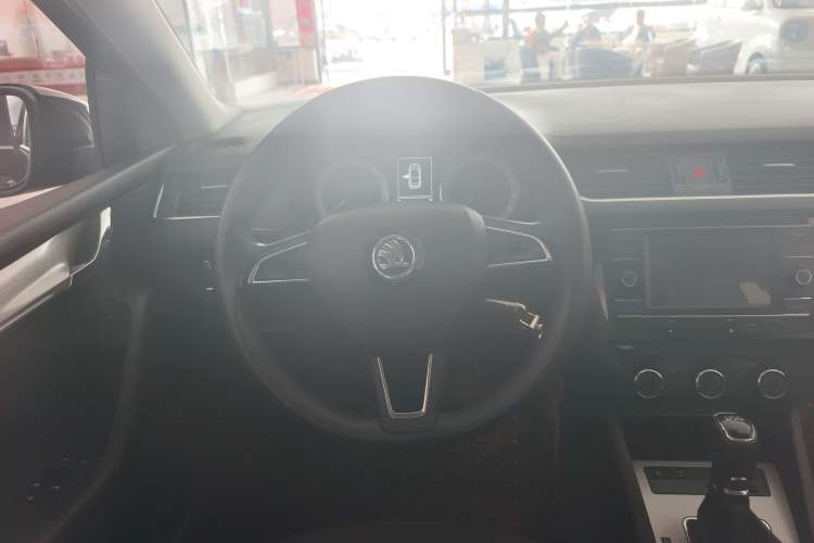 Used Skoda Octavia 2018 TSI230 DSG Luxury Edition Steering Wheel
