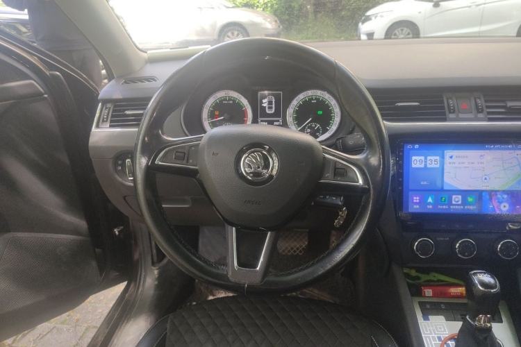 Used Skoda Octavia 2018 TSI280 DSG Luxury Edition Steering Wheel