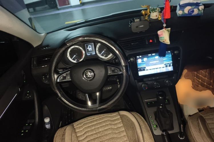 Used Skoda Octavia 2018 TSI230 DSG Luxury Edition Steering Wheel