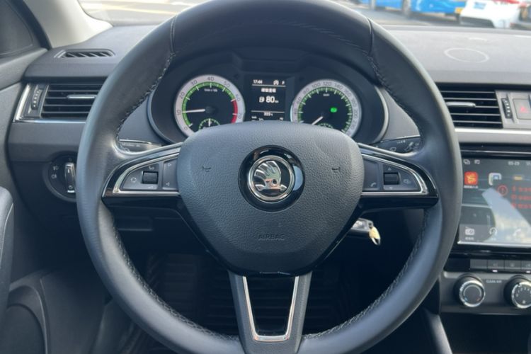 Used Skoda Octavia 2018 TSI230 DSG Luxury Edition Steering Wheel