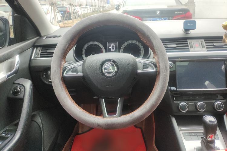 Used Skoda Octavia 2018 TSI230 DSG Luxury Enjoyment Edition Steering Wheel