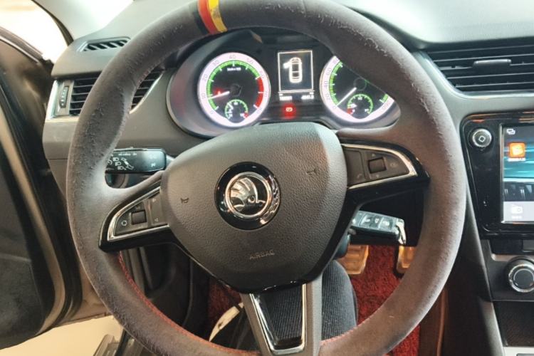 Used Skoda Octavia 2018 TSI230 DSG Luxury Edition Steering Wheel