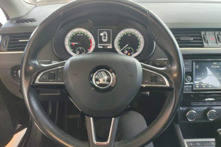 Used Skoda Octavia 2018 TSI280 DSG Luxury Edition Steering Wheel