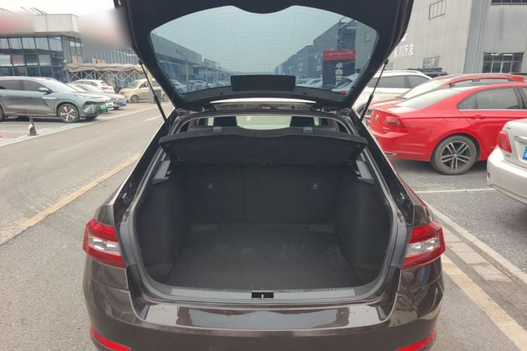 Used Skoda Octavia 2018 TSI280 DSG Luxury Edition Trunk
