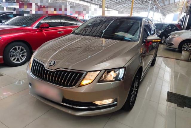 Gebrauchter Skoda Octavia 2018 TSI230 DSG Luxury Edition