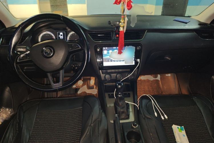 Used Skoda Octavia 2018 TSI230 DSG Luxury Edition Center Console