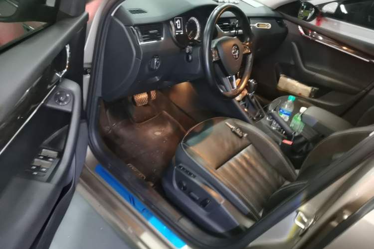 Used Skoda Octavia 2018 TSI280 DSG Flagship Edition Driver Seat