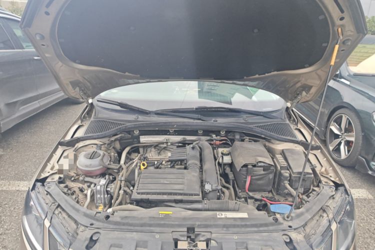 Used Skoda Octavia 2018 TSI280 DSG Flagship Edition Engine Bay