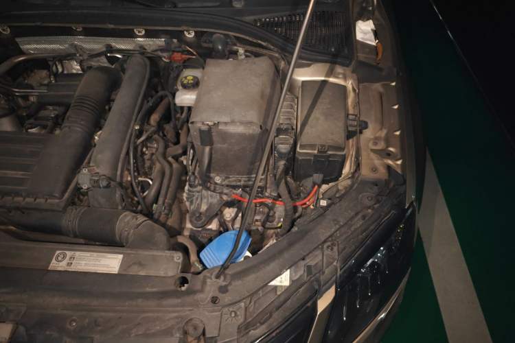 Used Skoda Octavia 2018 TSI230 DSG Luxury Edition Engine Bay Left