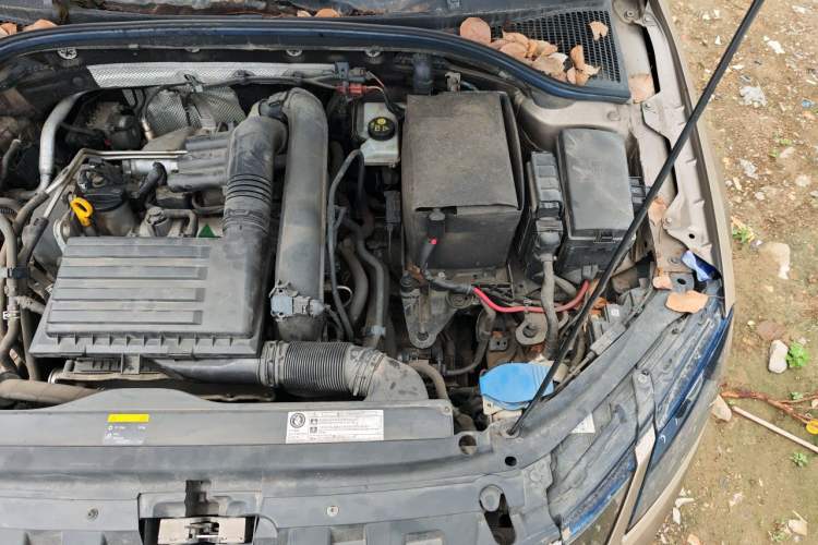 Used Skoda Octavia 2018 TSI230 DSG Comfort Edition Engine Bay Left