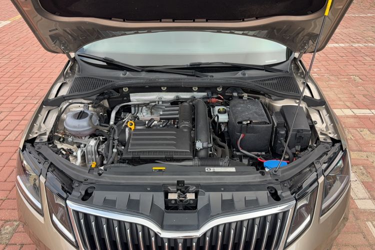Used Skoda Octavia 2018 TSI280 DSG Luxury Edition Engine Bay