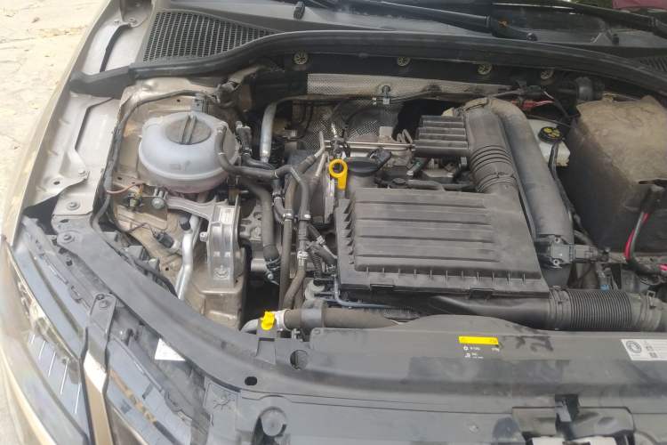 Used Skoda Octavia 2018 TSI230 DSG Luxury Edition Engine Bay Right