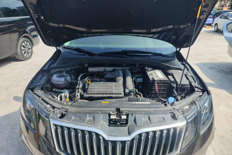 Used Skoda Octavia 2018 TSI230 DSG Luxury Edition Engine Bay