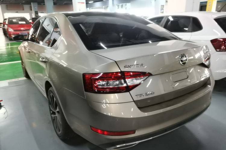 Used Skoda Octavia 2018 TSI280 DSG Flagship Edition Exterior 2