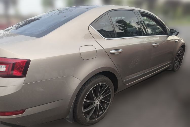 Used Skoda Octavia 2018 TSI280 DSG Flagship Edition Exterior 5