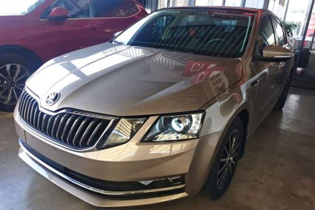 Used Skoda Octavia 2018 1.6L Automatic Luxury Edition