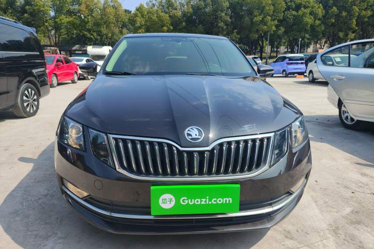 Used Skoda Octavia 2018 TSI230 DSG Luxury Edition Front