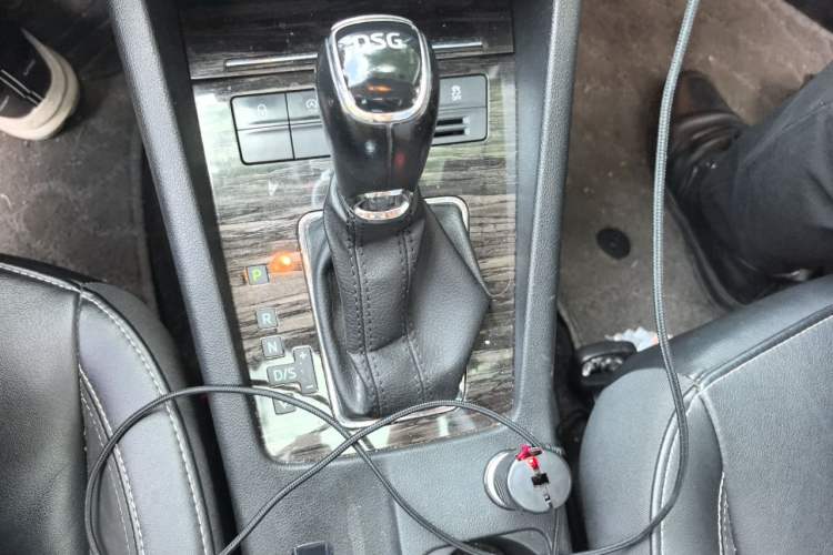 Used Skoda Octavia 2018 TSI280 DSG Flagship Edition Gear Lever